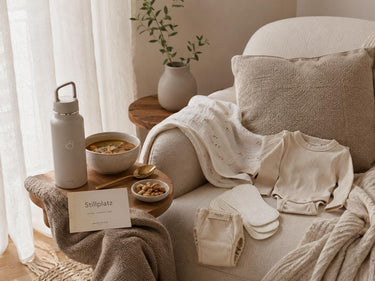 Stillplatz einrichten: Was du im Wochenbett wirklich brauchst