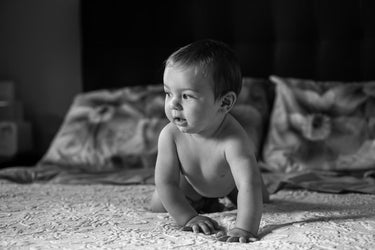 Wann Bauchweh beim Baby normal ist – und wann du zum Arzt solltest