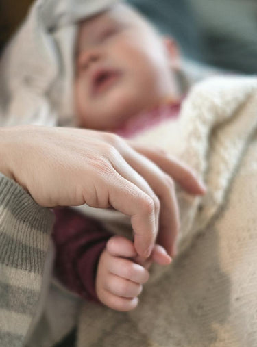 Stillbaby hat Bauchweh – häufige Ursachen und was helfen kann