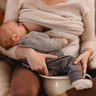 abhalten-baby-wiegehaltung