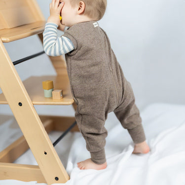 Babystrampler Nuss